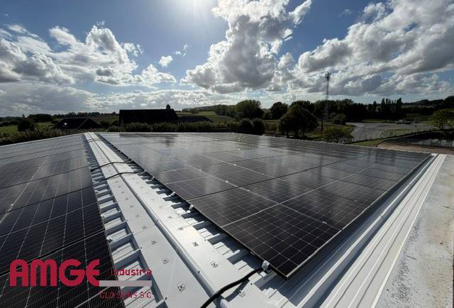 les ateliers de fabrication AMGE industrie produisent de l'electricite