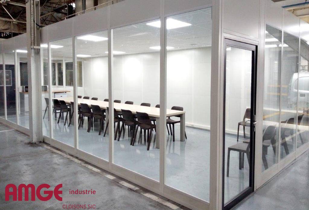cloisons de bureau entièrement vitrées