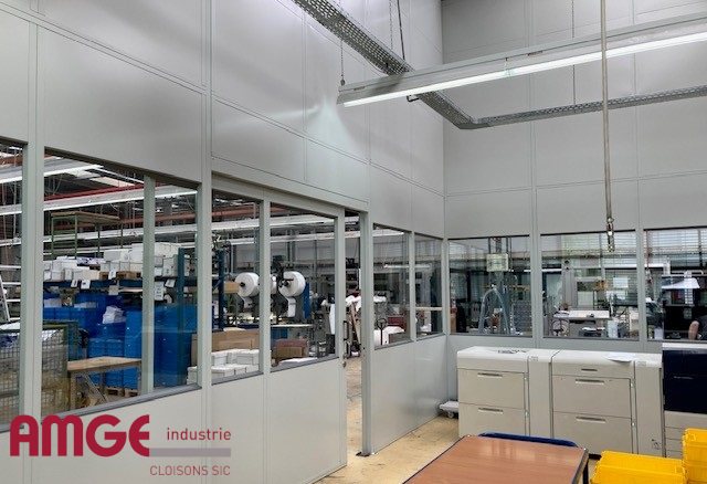 cloison-datelier-grande-hauteur-AMGEindustrie